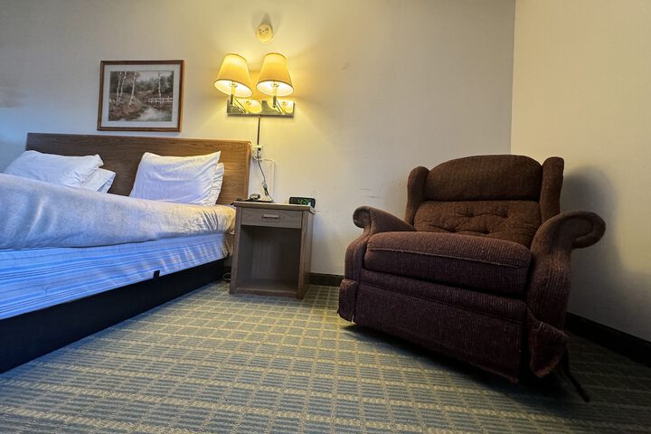 Room 14 of 17