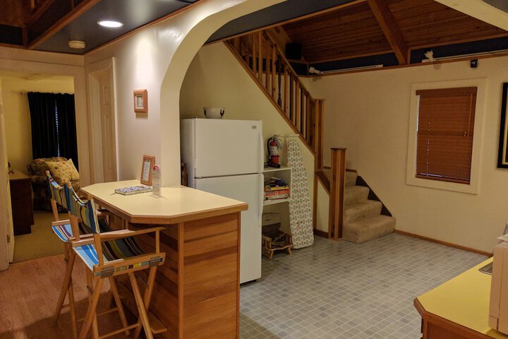 Alexanders Lodge