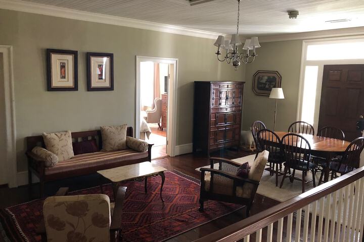 The Elizabethtown Inn