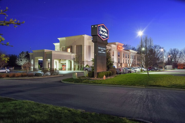 Hotel 2 of 76