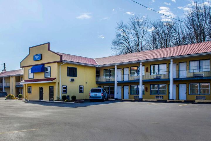 Hotel 2 of 34