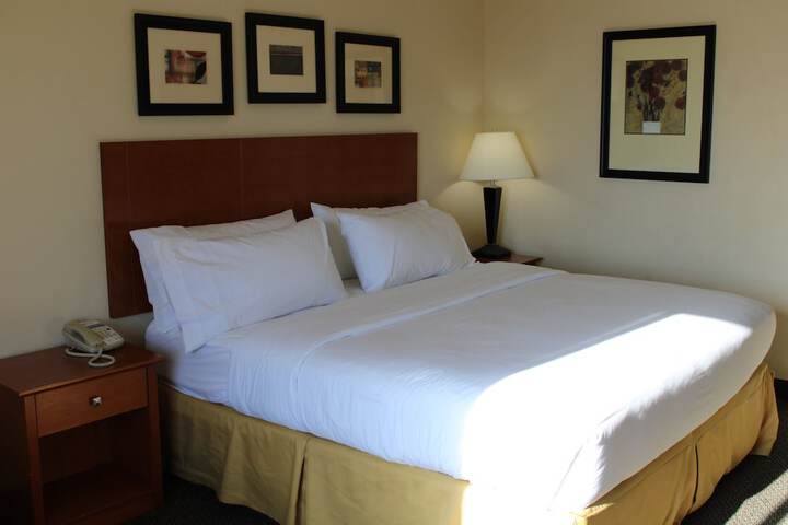 Holiday Inn Express Vernal-Dinosaurland by IHG