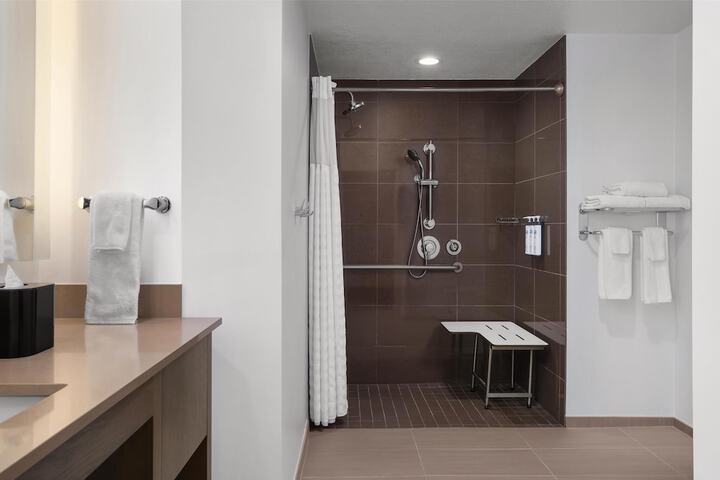 HYATT house Emeryville / San Francisco Bay Area