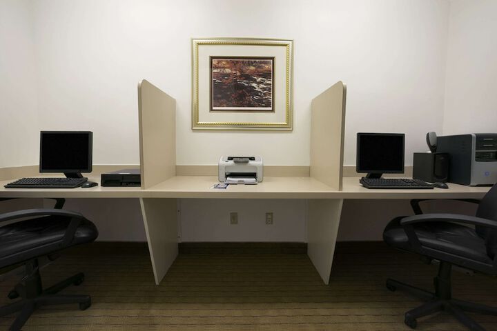 Business Center 12 of 12