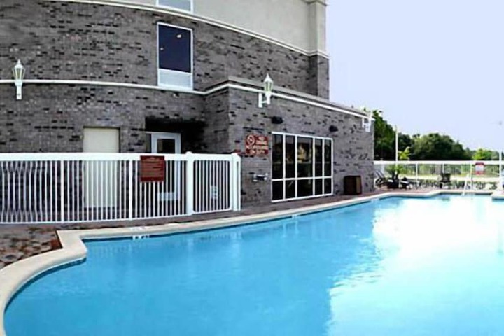 Pool 5 of 28