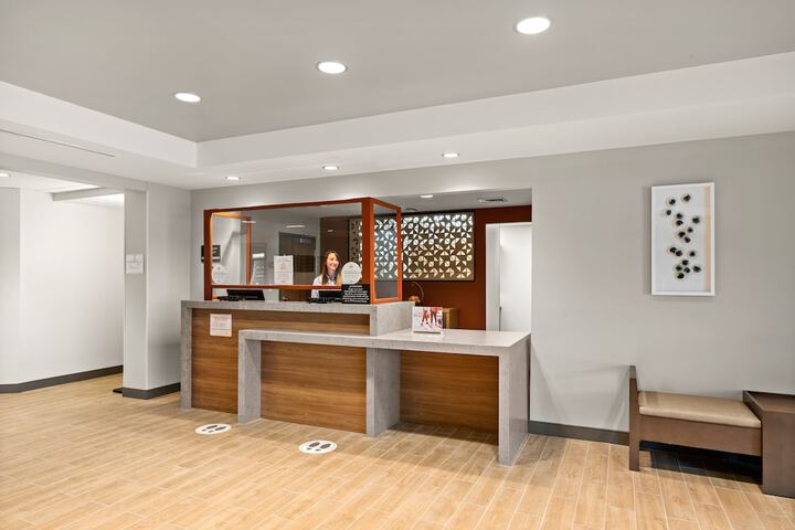 Hotel 6 of 28