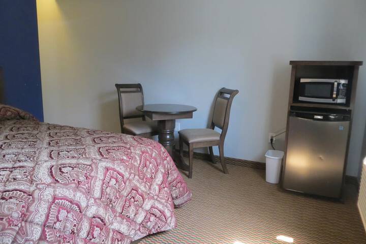 Room 37 of 48