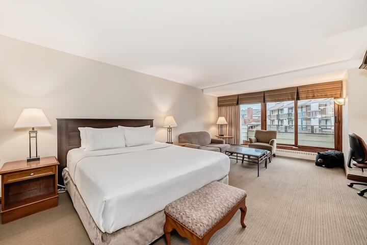 Room 42 of 116