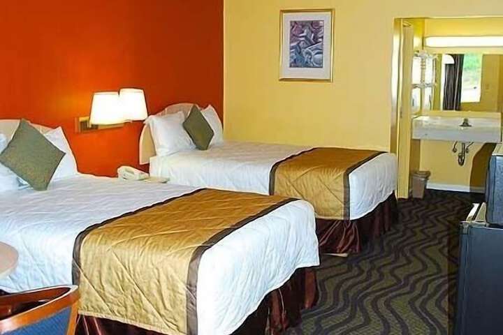Room 14 of 29