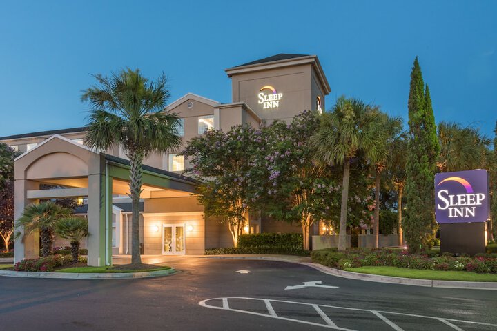 Hotel 8 of 39