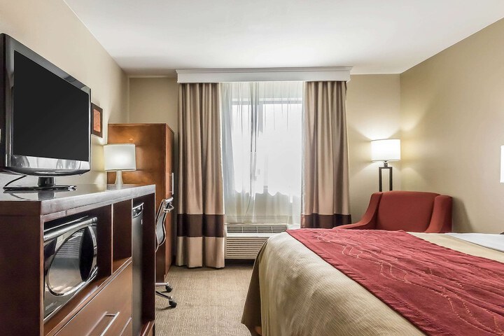 Room 28 of 60