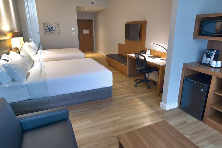 Room 19 of 32
