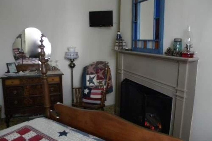 B & B at Oliver Phelps