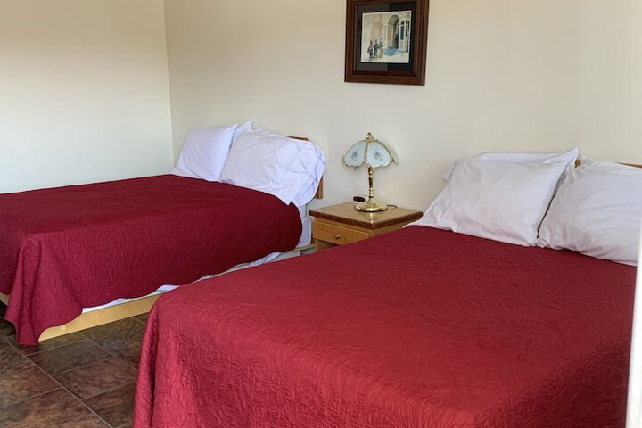 Room 8 of 25