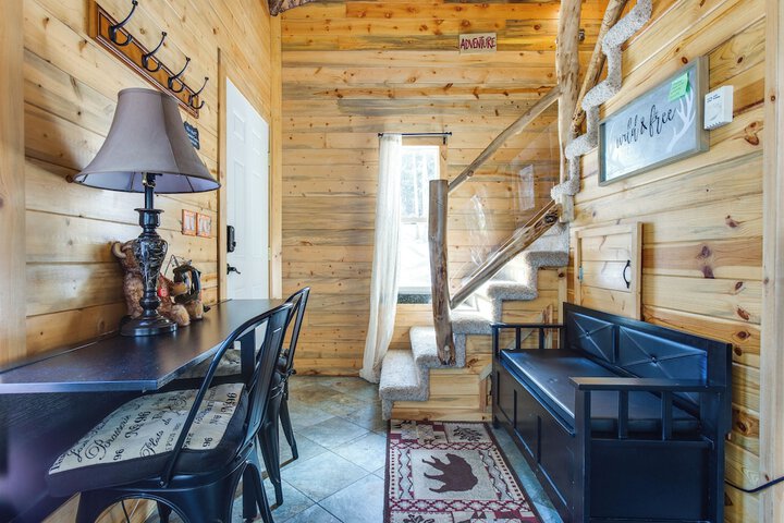 Idaho Springs Cabin w / Hot Tub on Half Acre!