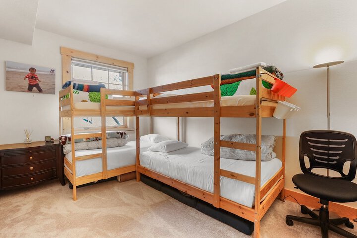 Room 150 of 190