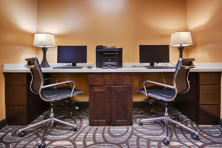 Best Western Plus Coldwater Hotel