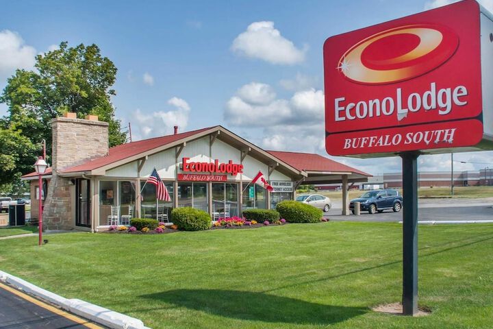 Econo Lodge South