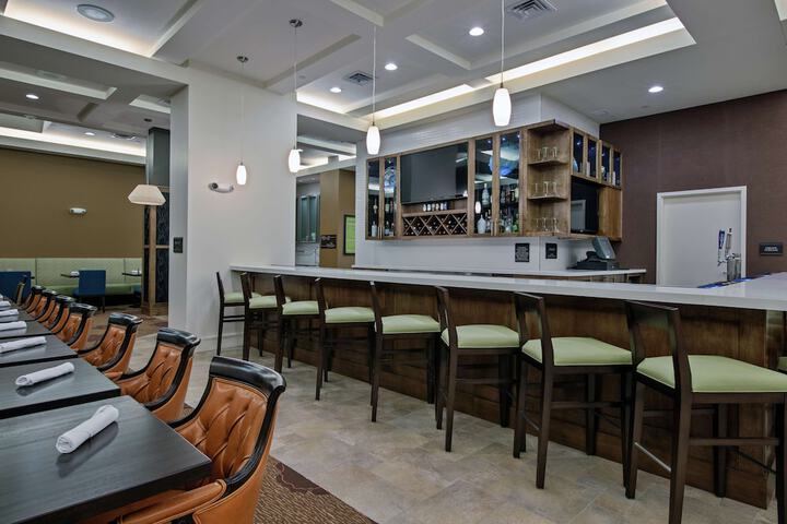 Hilton Garden Inn Lincoln Downtown / Haymarket