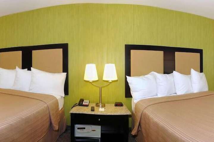 Room 17 of 42