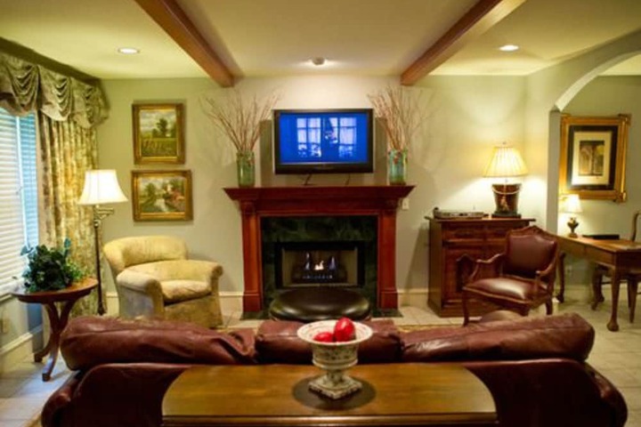 The Sanford House Inn & Spa