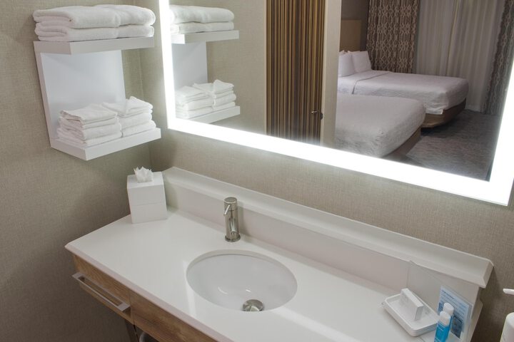Hampton Inn & Suites Denver-Speer Boulevard