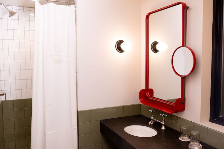 Cotton Court by Valencia Hotel Collection