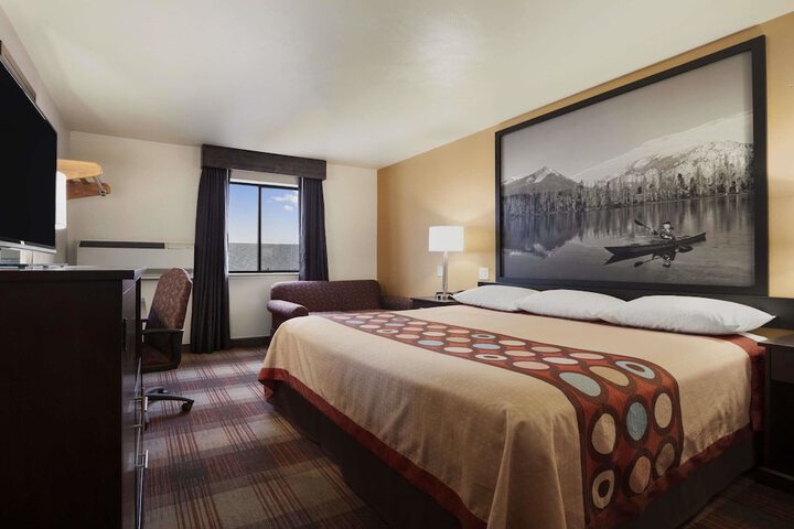 Room 31 of 32