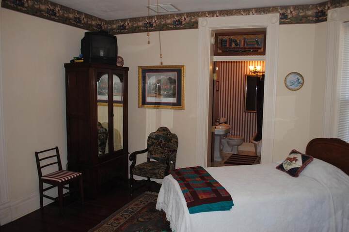 Room 47 of 64