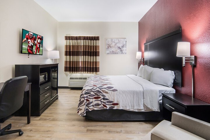 Room 17 of 36