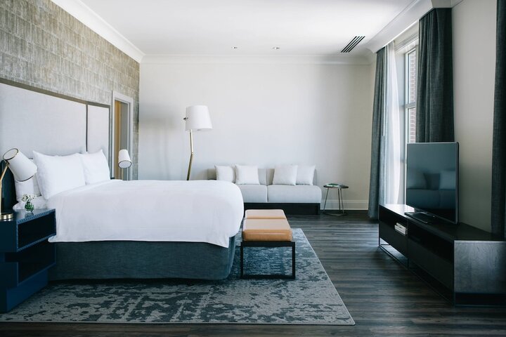 Room 45 of 98