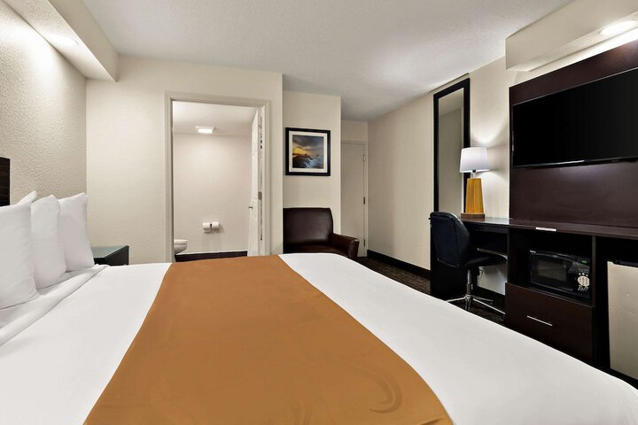 Room 14 of 31
