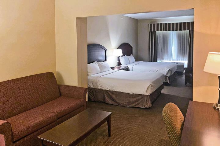 Spark by Hilton Catoosa Tulsa