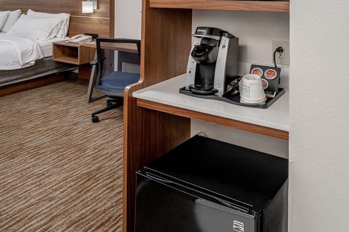 Holiday Inn Express Hotel & Suites Pikeville by IHG