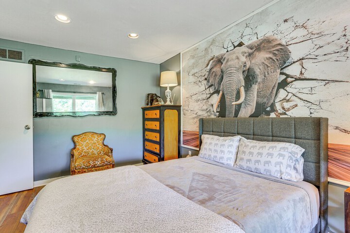 Pet-friendly Vacation Rental w / Lake Access