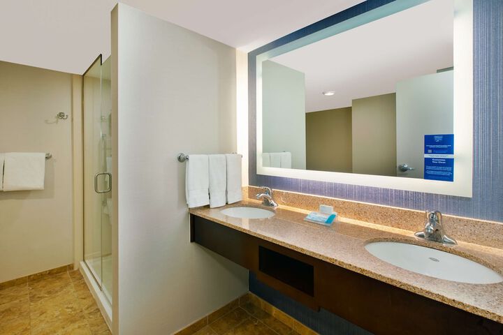 Hilton Garden Inn Virginia Beach Oceanfront