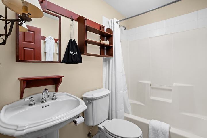 Room 15 of 62
