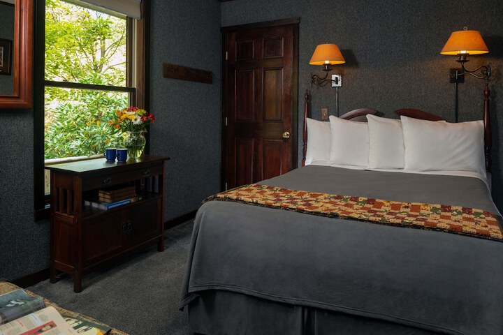 Room 21 of 49