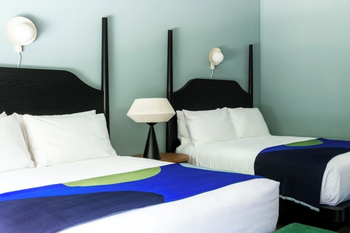Room 34 of 65