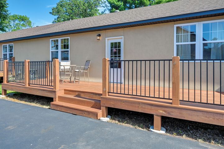 Cozy Lake Wissota Escape w / Community Dock!