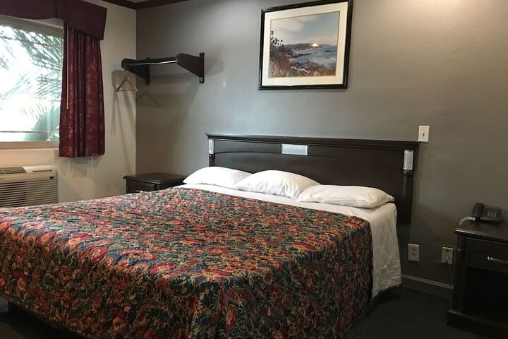 Room 15 of 46