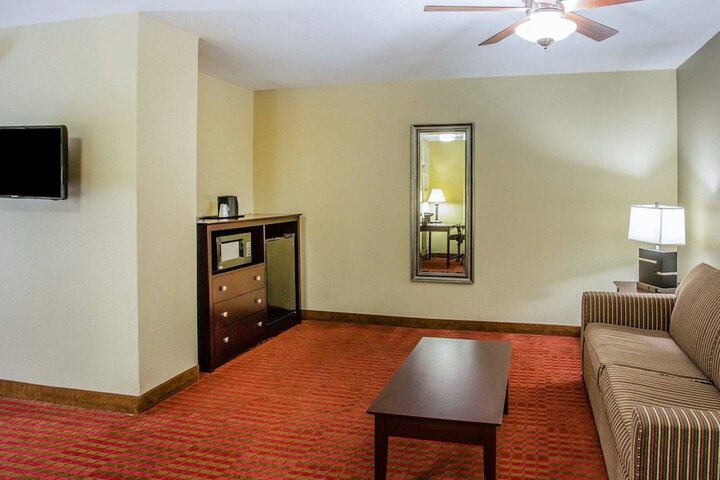 Room 35 of 51