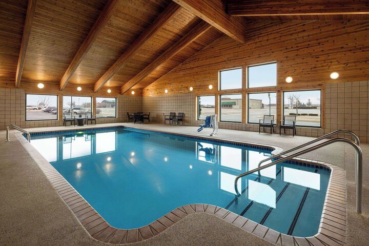 Pool 6 of 62