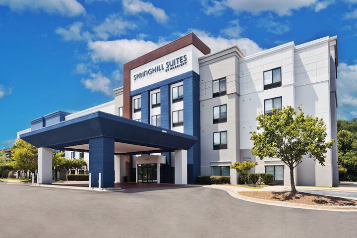 Hotel 2 of 53