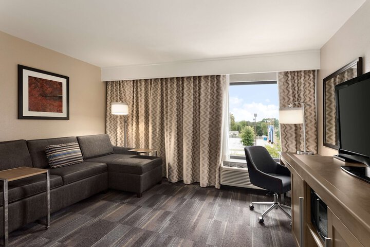 Room 12 of 52