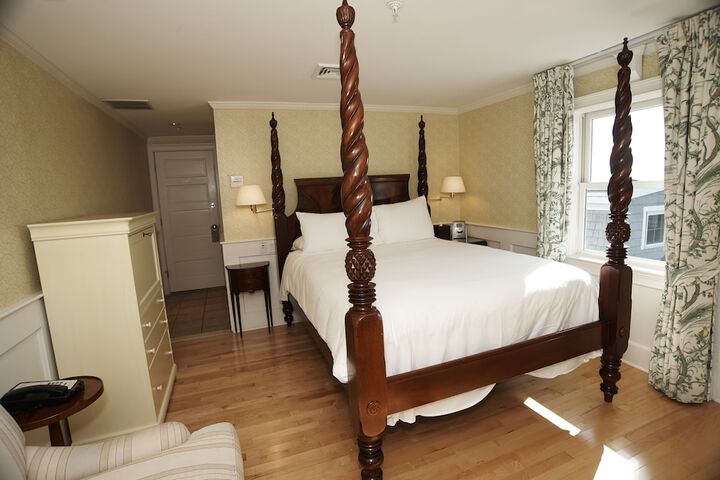 Anchor Inn Beach House