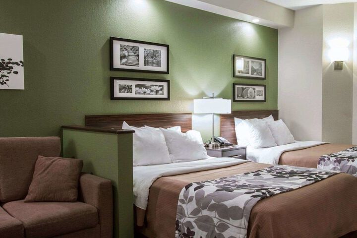Room 35 of 51