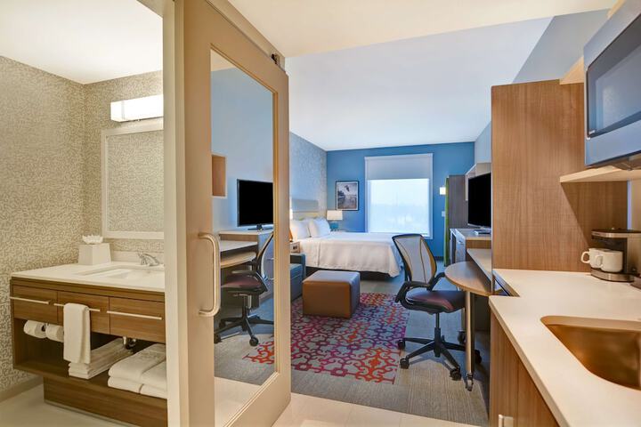 Home2 Suites Naples I-75 Pine Ridge Road FL