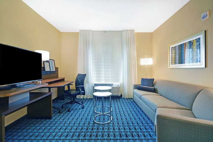 Room 19 of 48
