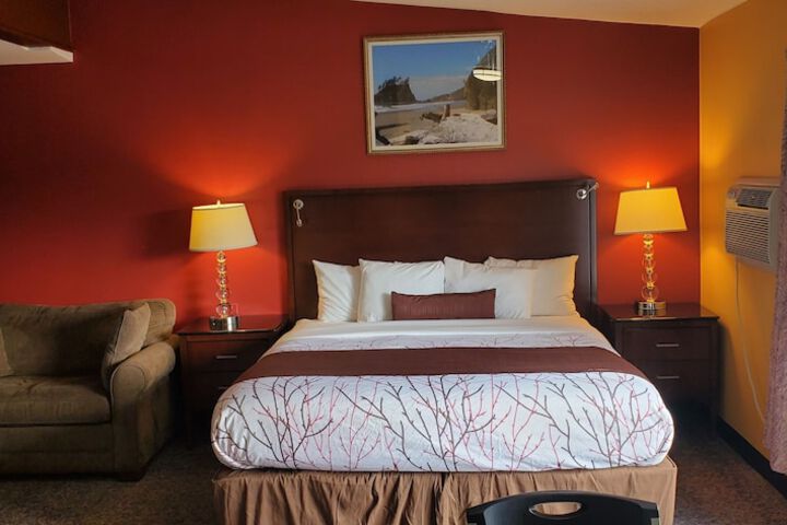 Room 14 of 36